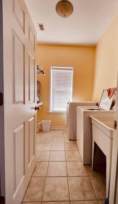Sunny Delight - Sleeps 10 - Generous Space! Bolivar Peninsula Kültér fotó