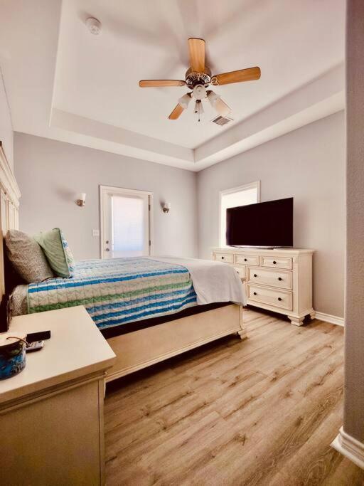Sunny Delight - Sleeps 10 - Generous Space! Bolivar Peninsula Kültér fotó
