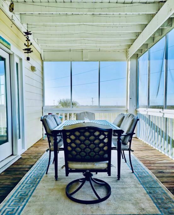 Sunny Delight - Sleeps 10 - Generous Space! Bolivar Peninsula Kültér fotó