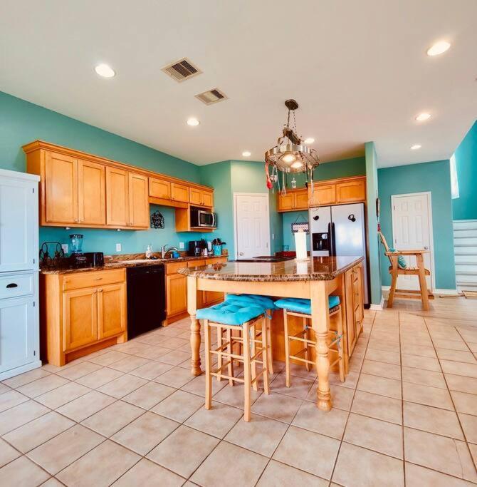 Sunny Delight - Sleeps 10 - Generous Space! Bolivar Peninsula Kültér fotó